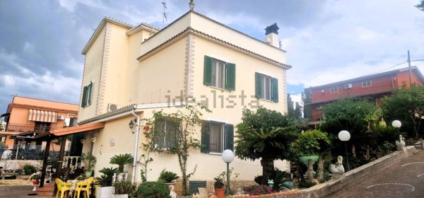 casa indipendente in vendita ad Aprilia