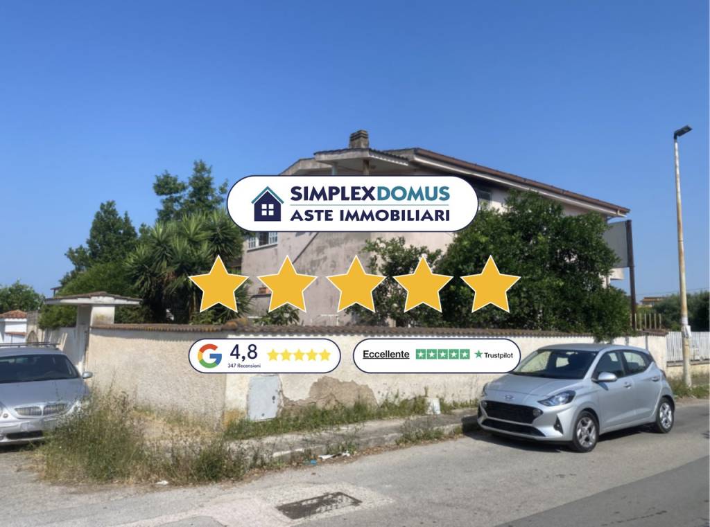 appartamento in vendita ad Aprilia in zona Cogna