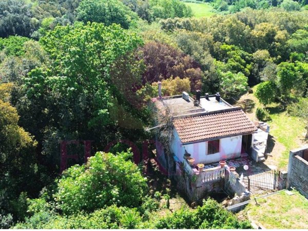casa indipendente in vendita ad Aprilia