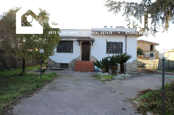 casa indipendente in vendita ad Aprilia