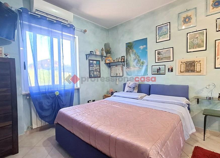 appartamento in vendita ad Aprilia in zona Casalazzara