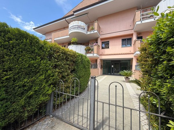 appartamento in vendita ad Aprilia