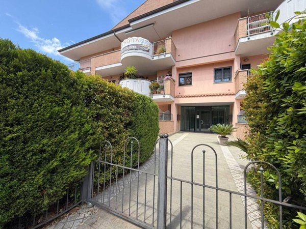 appartamento in vendita ad Aprilia