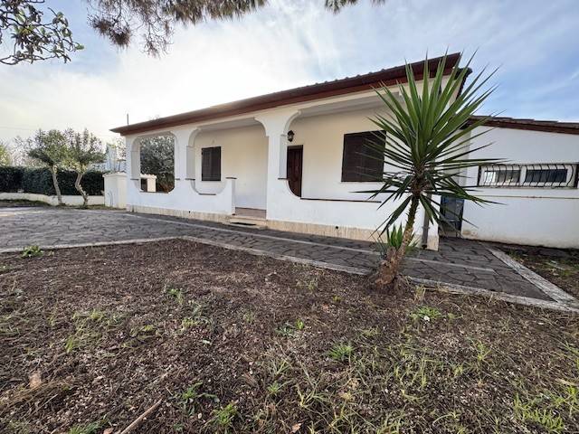 casa indipendente in vendita ad Aprilia in zona Campoverde