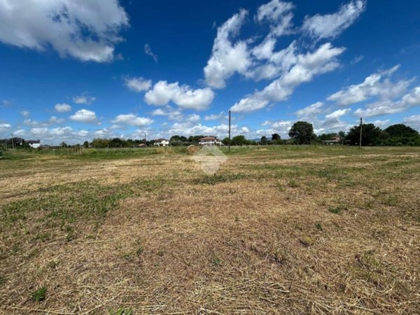 terreno agricolo in vendita ad Aprilia
