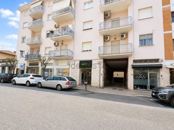 appartamento in vendita ad Aprilia