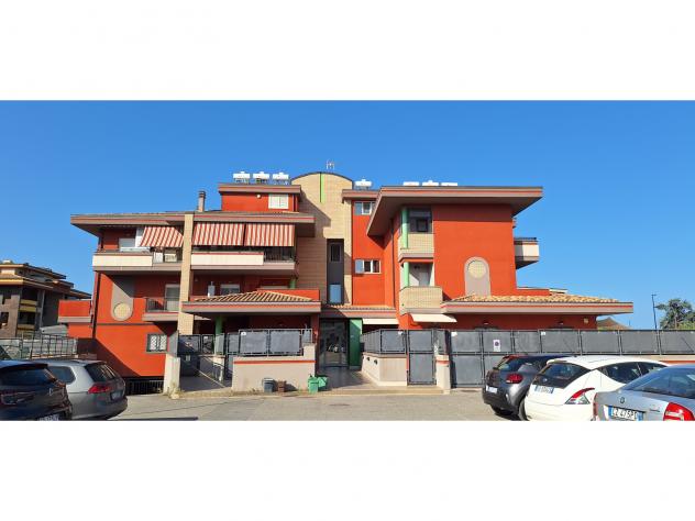 locale di sgombero in vendita ad Aprilia