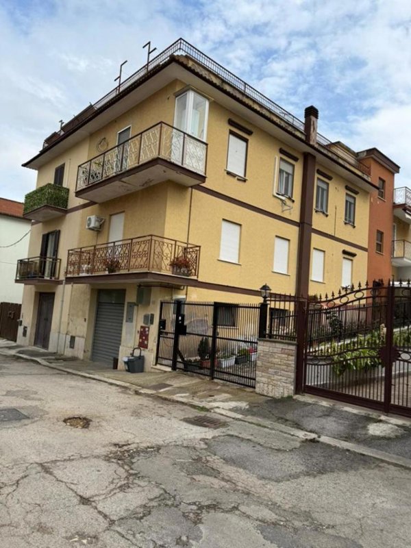 appartamento in vendita ad Aprilia
