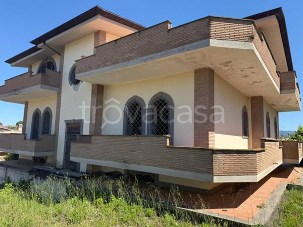 casa indipendente in vendita ad Aprilia