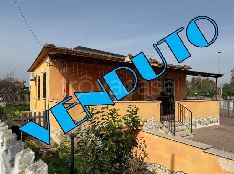 casa indipendente in vendita ad Aprilia