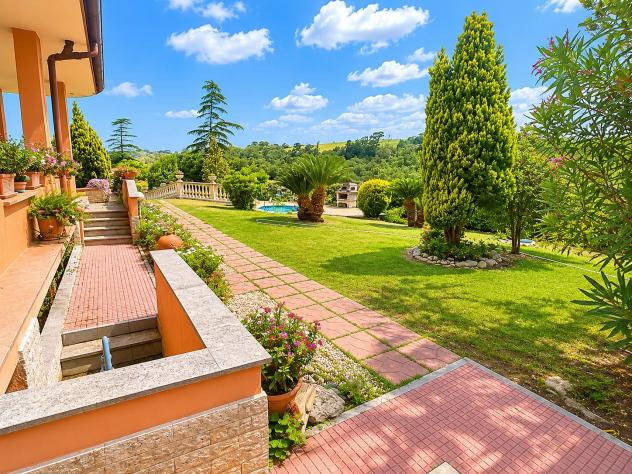 casa indipendente in vendita ad Aprilia