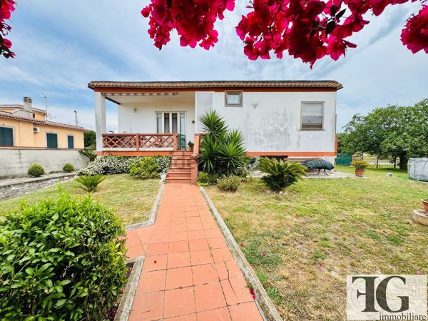 casa indipendente in vendita ad Aprilia