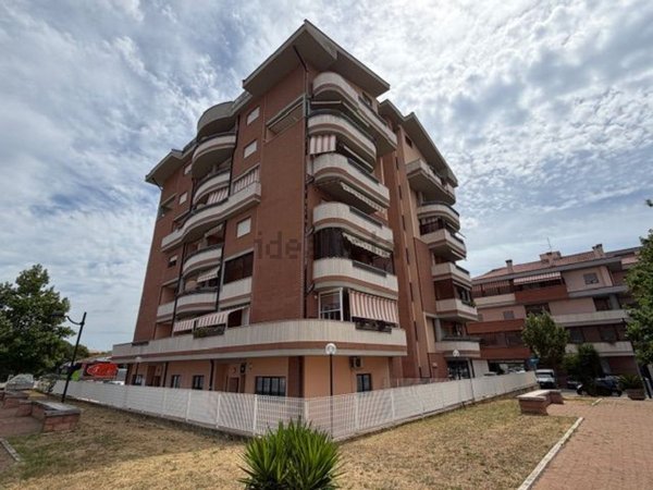 appartamento in vendita ad Aprilia