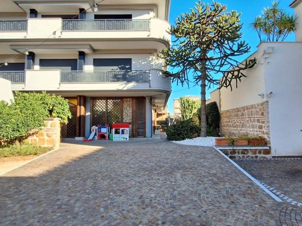 appartamento in vendita ad Aprilia