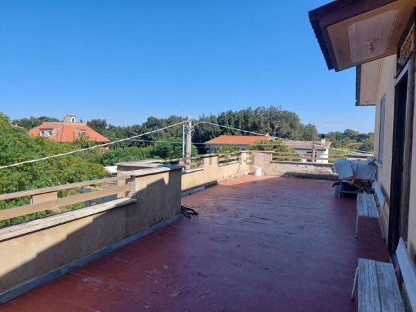 casa indipendente in vendita ad Aprilia in zona Pantanelle