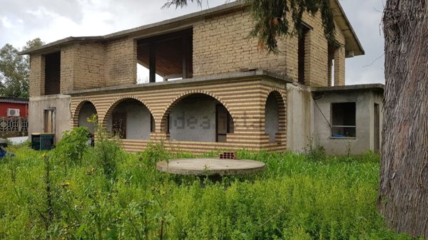 quadrivano in vendita ad Aprilia in zona Pantanelle