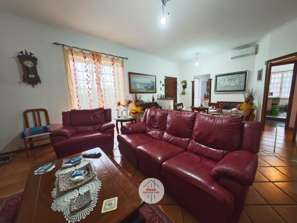 casa indipendente in vendita ad Aprilia in zona Genio Civile