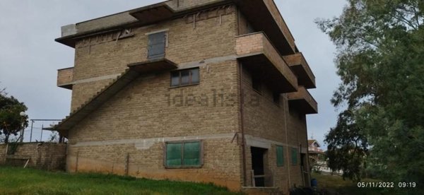 quadrivano in vendita ad Aprilia in zona Camilleri-Vallelata