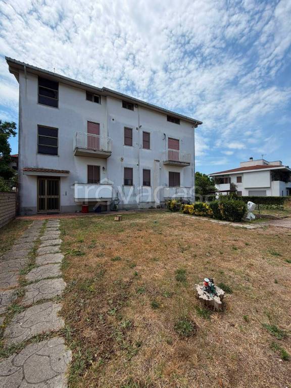 appartamento in vendita ad Aprilia