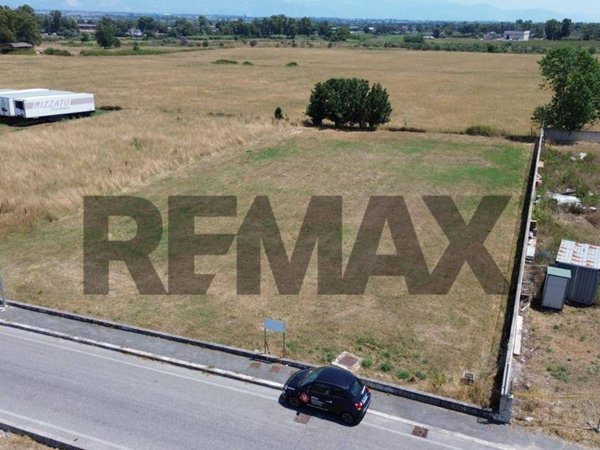 terreno agricolo in vendita ad Aprilia in zona Riserva Nuova