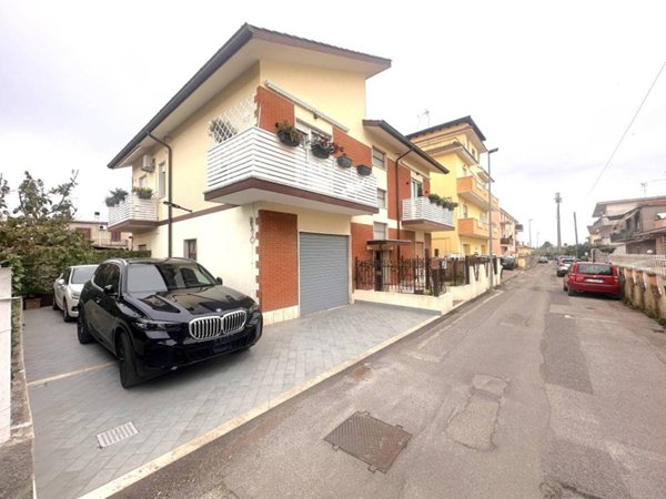 appartamento in vendita ad Aprilia