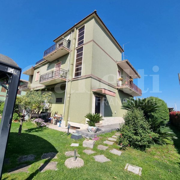 casa indipendente in vendita ad Aprilia