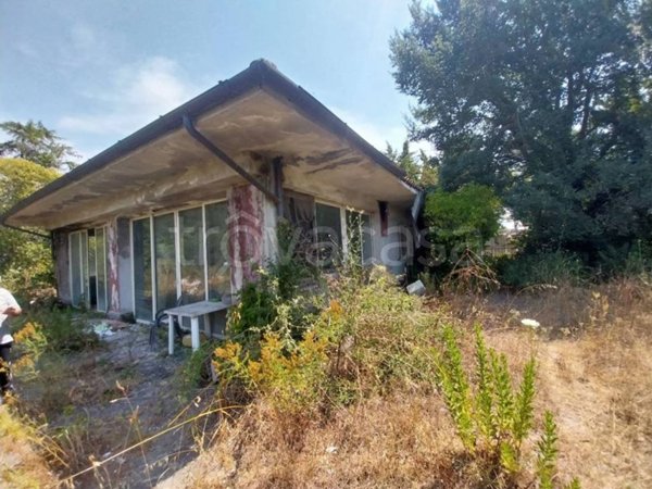 casa indipendente in vendita ad Aprilia