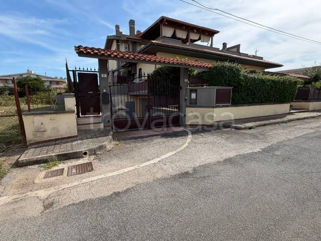 appartamento in vendita ad Aprilia