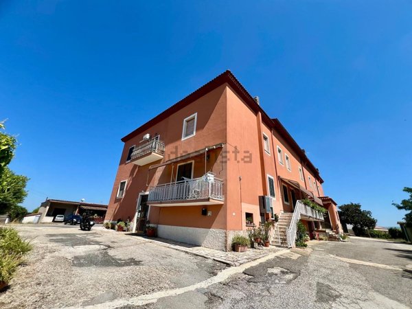 appartamento in vendita ad Aprilia