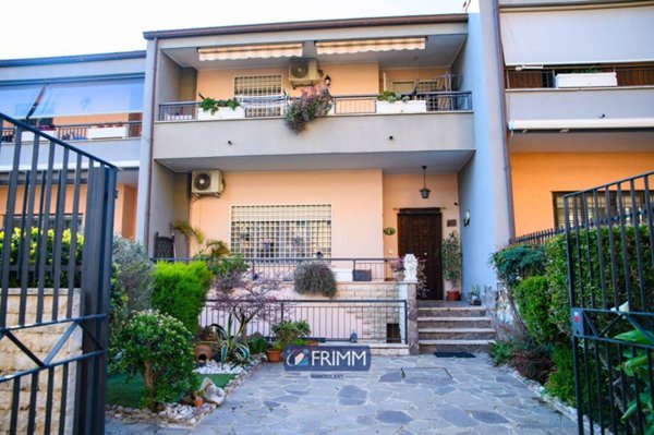 casa indipendente in vendita ad Aprilia