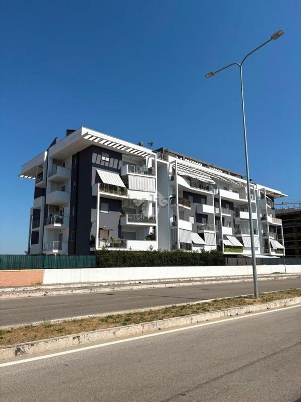appartamento in vendita ad Aprilia