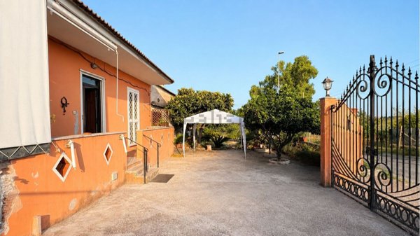 casa indipendente in vendita ad Aprilia