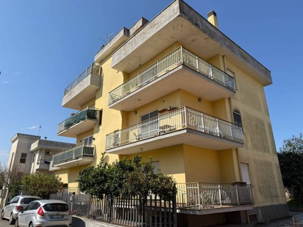 appartamento in vendita ad Aprilia in zona Riserva Nuova