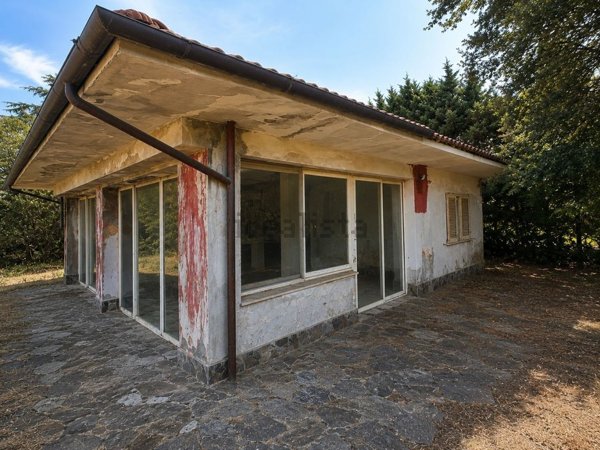 casa indipendente in vendita ad Aprilia in zona Genio Civile