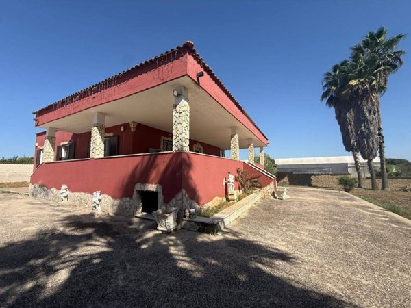 casa indipendente in vendita ad Aprilia in zona Genio Civile