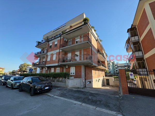 appartamento in vendita ad Aprilia