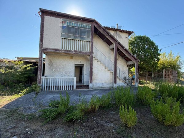 appartamento in vendita ad Aprilia in zona Riserva Nuova
