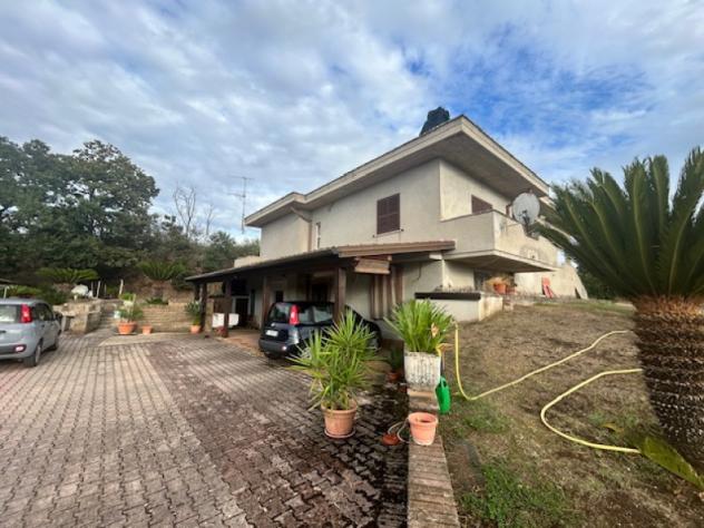 casa indipendente in vendita ad Aprilia in zona Riserva Nuova