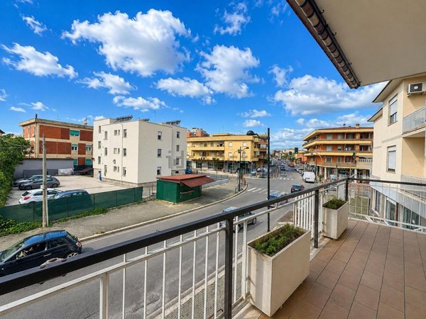 appartamento in vendita ad Aprilia
