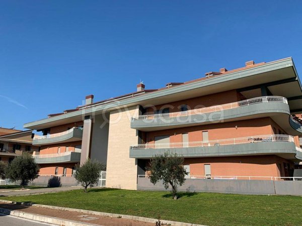 appartamento in vendita ad Aprilia