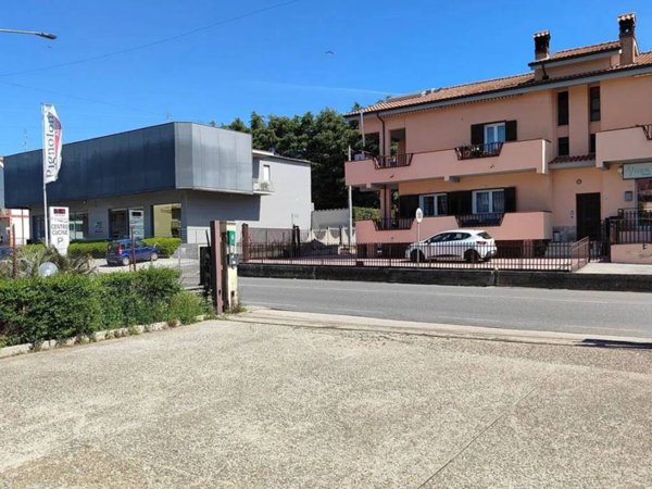 appartamento in vendita ad Aprilia in zona Campoleone