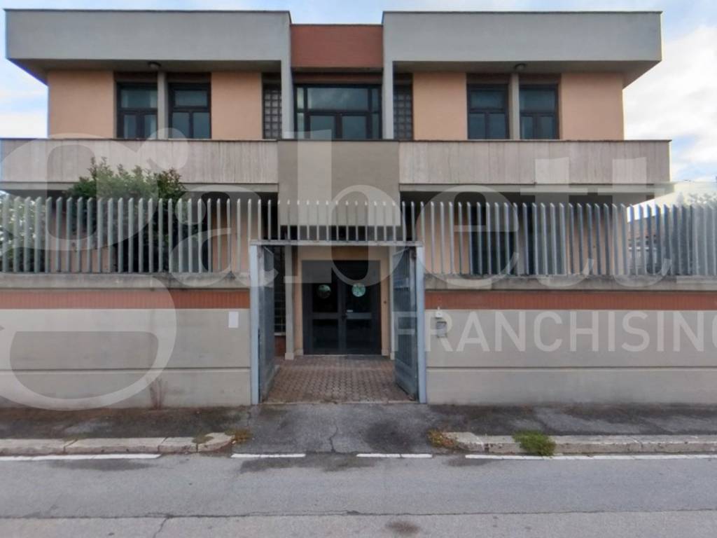 intera palazzina in vendita ad Aprilia in zona Riserva Nuova