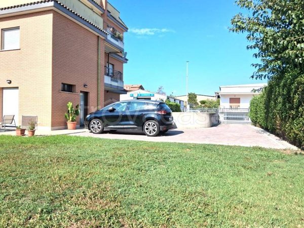 appartamento in vendita ad Aprilia