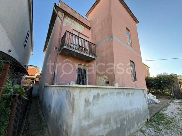 appartamento in vendita ad Aprilia
