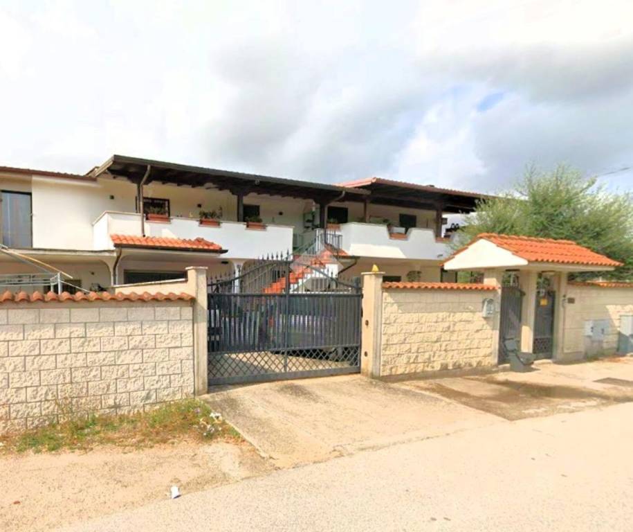 casa indipendente in vendita ad Aprilia