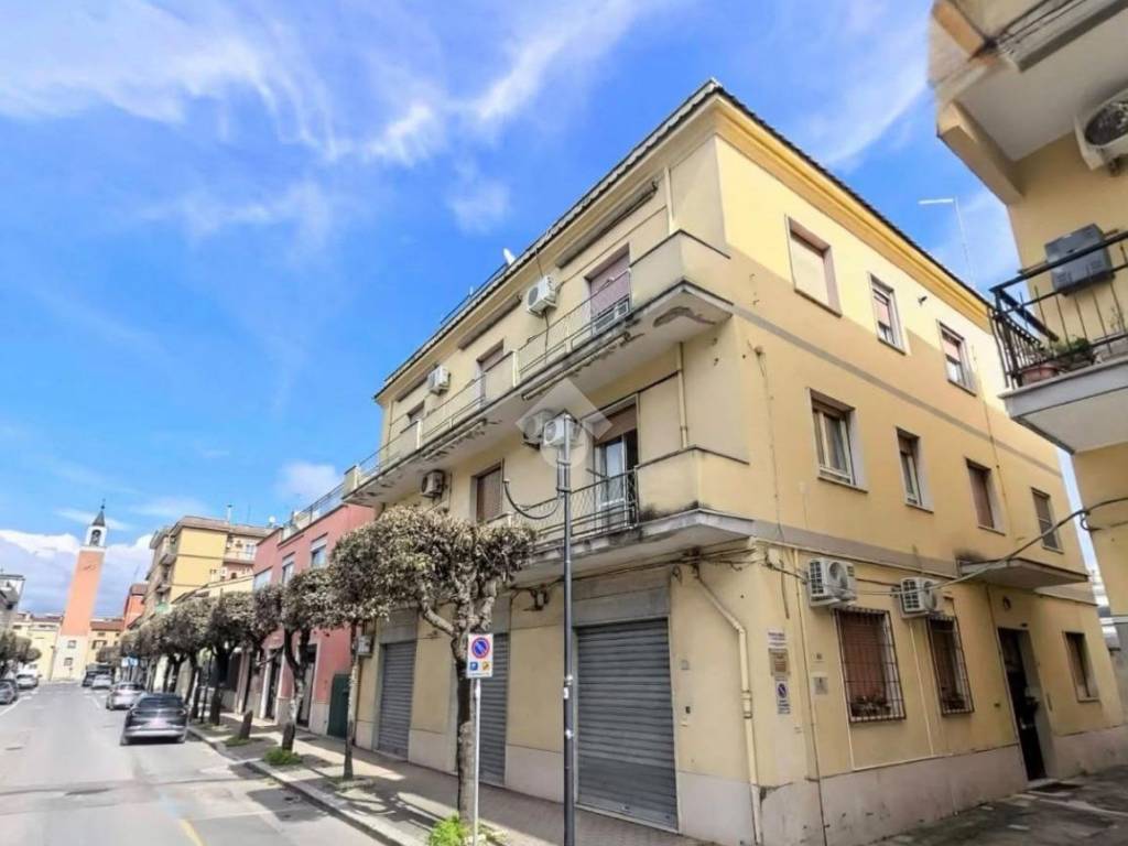appartamento in vendita ad Aprilia