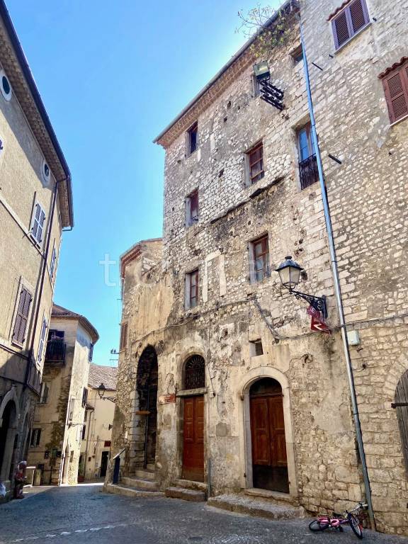 appartamento in vendita a Bassiano