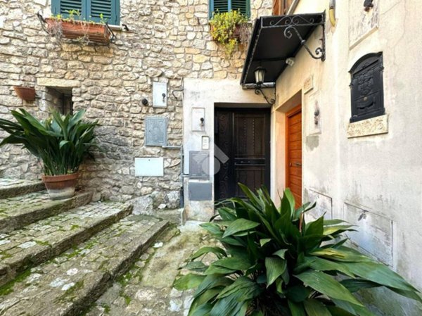 appartamento in vendita a Bassiano