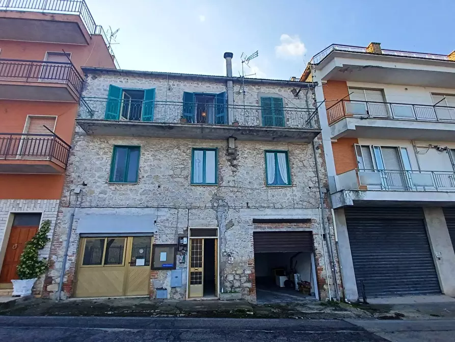 intera palazzina in vendita a Bassiano