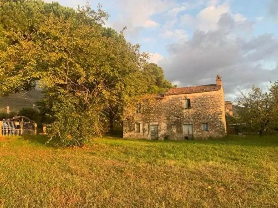 casa indipendente in vendita a Bassiano